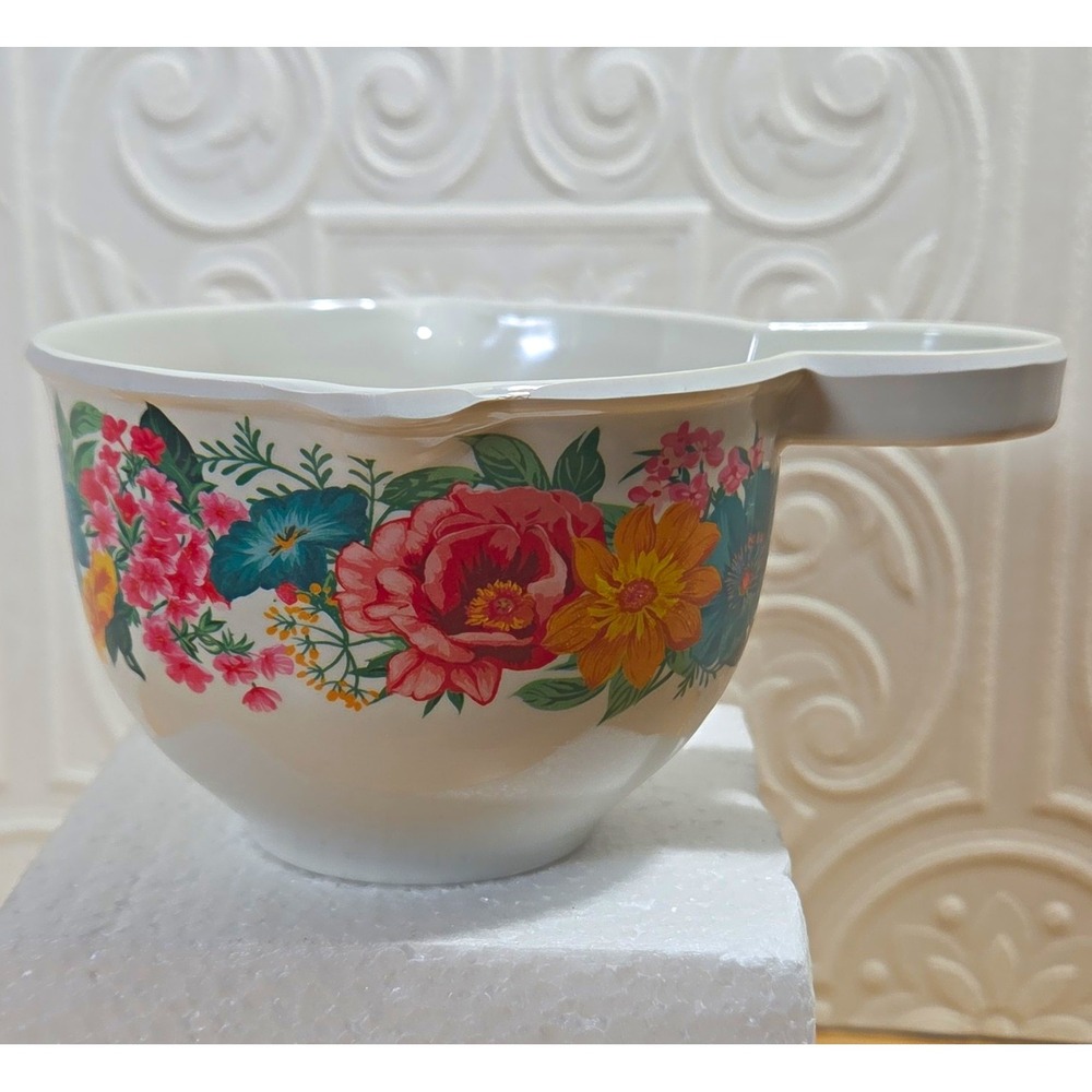 Pioneer Woman Rose shawdow melamine measuring cup